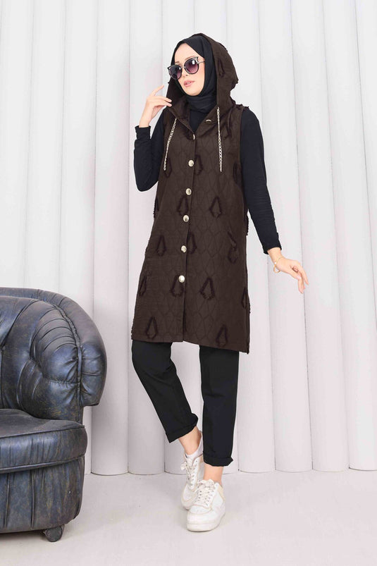 سترة حجاب مبطنة بغطاء رأس وأزرار باللون البني