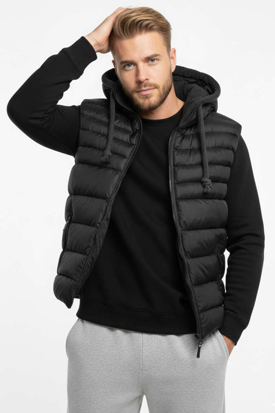 سترة رجالية مبطنة بغطاء رأس باللون الأسود