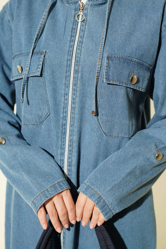 Giacca Con Cappuccio E Zip In Azzurro Chiaro Con Dettagli