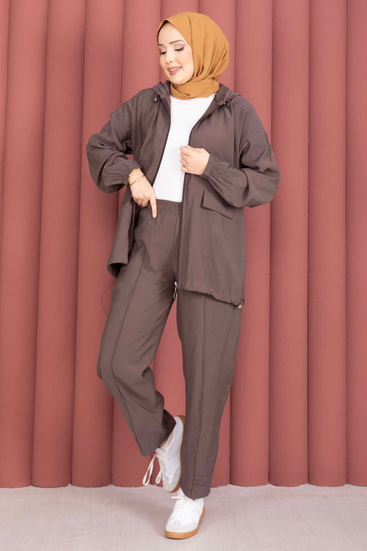 Ensemble décontracté deux pièces avec capuche et fermeture éclair, couleur marron