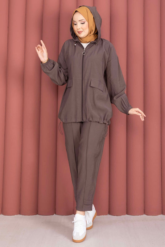 Ensemble décontracté deux pièces avec capuche et fermeture éclair, couleur marron