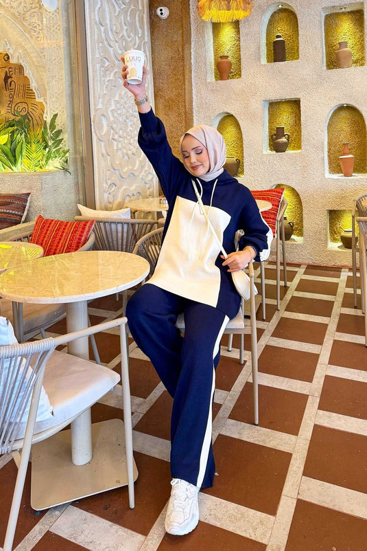 Hooded Two-Tone Knitwear Suit Navy Blue