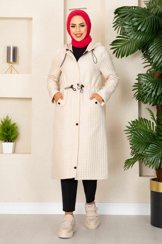 Trench-coat matelassé à capuche avec hijab écru