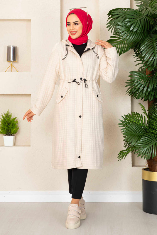 Trench-coat matelassé à capuche avec hijab écru