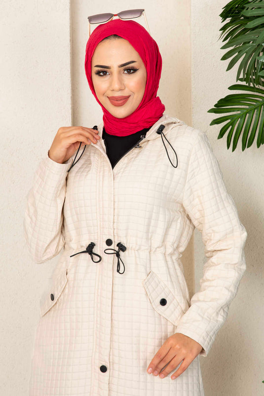 Trench-coat matelassé à capuche avec hijab écru
