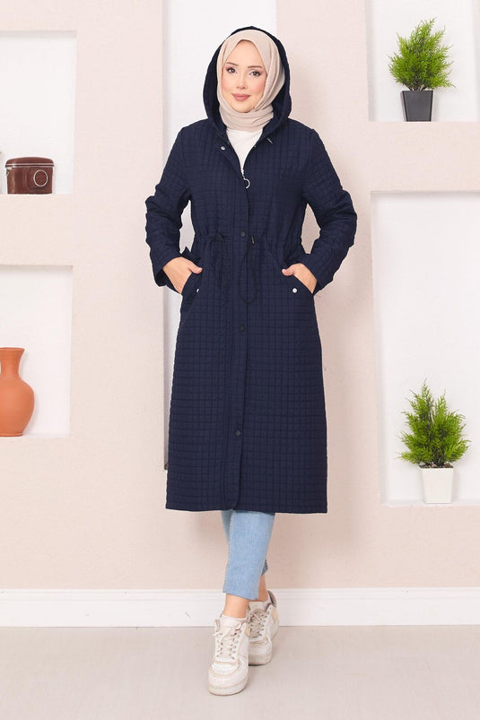 Trench-coat matelassé à capuche bleu marine avec hijab