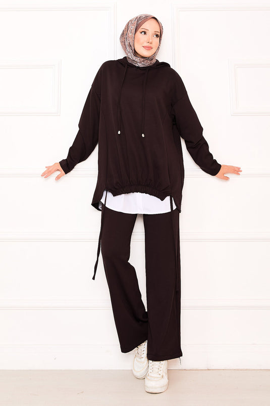 بدلة أويسو بنية اللون مع غطاء رأس مطاطي أمامي