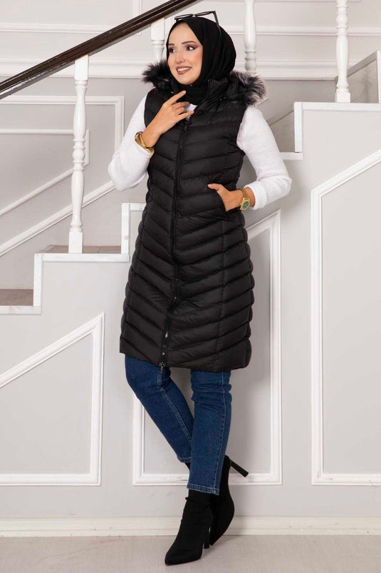 سترة منتفخة بغطاء للرأس باللون الأسود