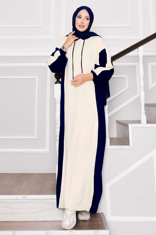 Robe de sport à capuche en tricot écru-bleu marine