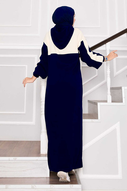 Robe de sport à capuche en tricot écru-bleu marine