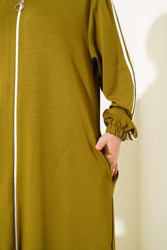 طقم تونيك طويل بغطاء للرأس من قطعتين باللون الأخضر الزيتي