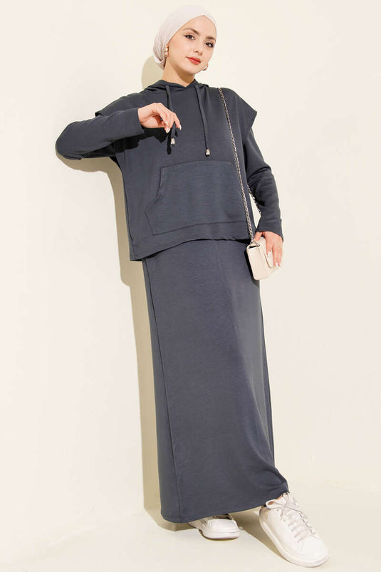 Vestito Loyşa con Gilet e Cappuccio Fumo