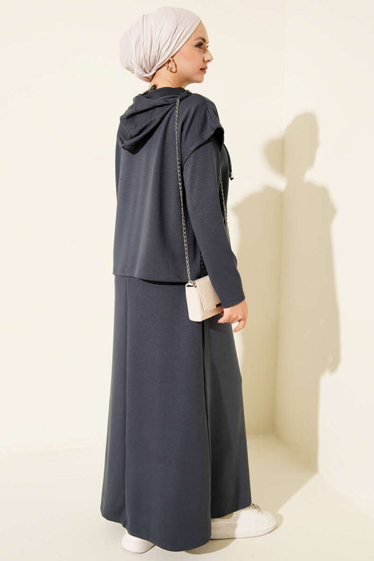 Vestito Loyşa con Gilet e Cappuccio Fumo