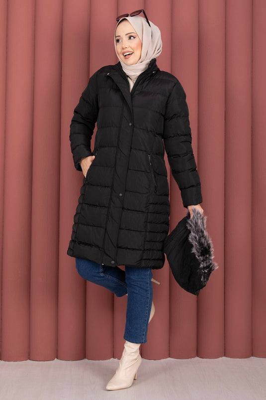 معطف مبطن مبطن بغطاء رأس فرو بسحاب أسود