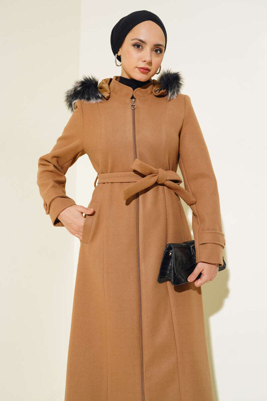 Kapüşonu Kürklü Fermuarlı Uzun Kaşe Kaban Latte