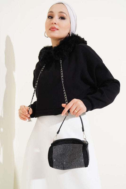 سترة تريكو بغطاء رأس من الفرو باللون الأسود