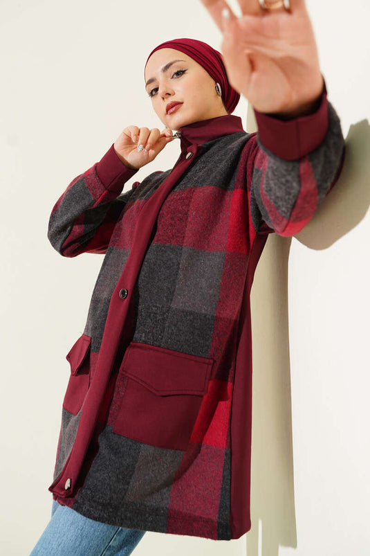 Casquette Bordeaux à motif carré