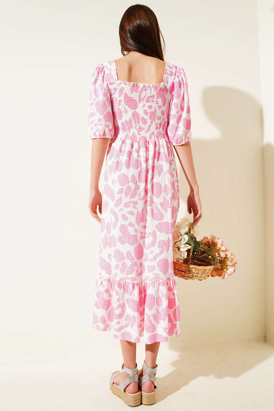 Robe midi rose à col carré en gipel