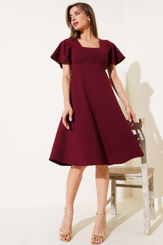 Midikleid mit eckigem Ausschnitt, burgunderrot