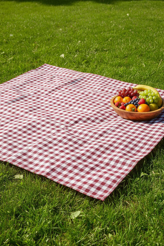 مفرش طاولة كارلي لون خمري