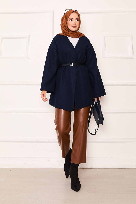 معطف أنيق كبير الحجم من قماش الكشمير باللون الأزرق الداكن