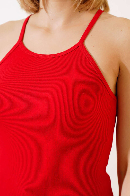 بدلة جسم كاميسول بأشرطة باللون الأحمر