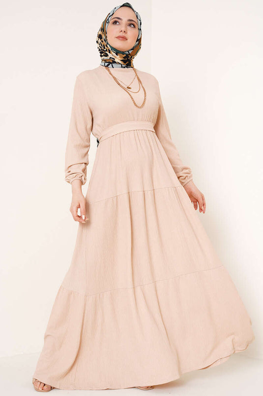Robe ceinturée en crêpe superposé beige