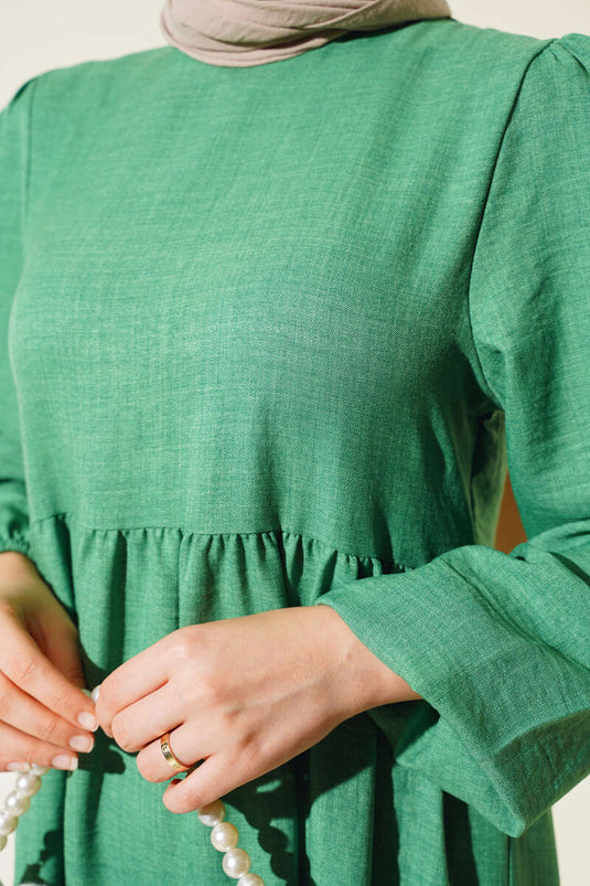 فستان بينيتون متعدد الطبقات