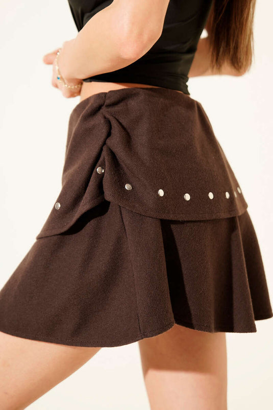 Mini tampon jupe à agrafe à plusieurs niveaux marron