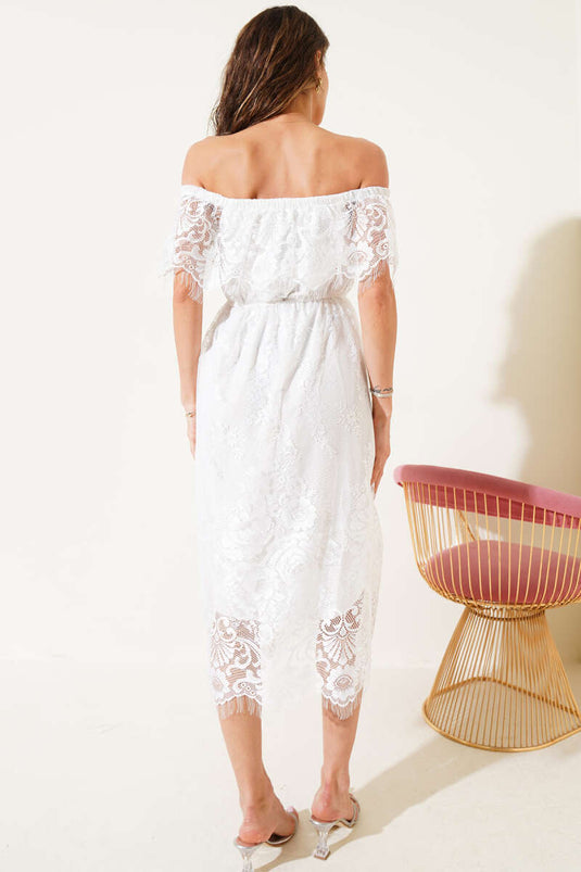 Weißes Spitzenkleid mit U-Boot-Ausschnitt, elastischer Taille und Boot-Ausschnitt