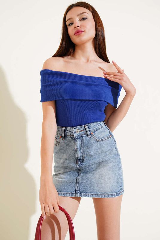 Geribbelde blouse met boothals in Saksisch blauw