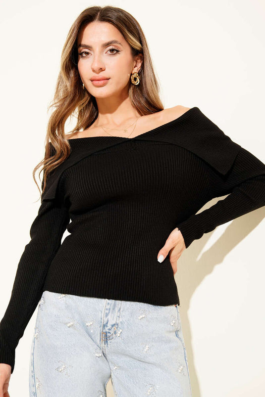 كنزة صوفية محبوكة بياقة قارب، أسود