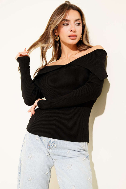 كنزة صوفية محبوكة بياقة قارب، أسود