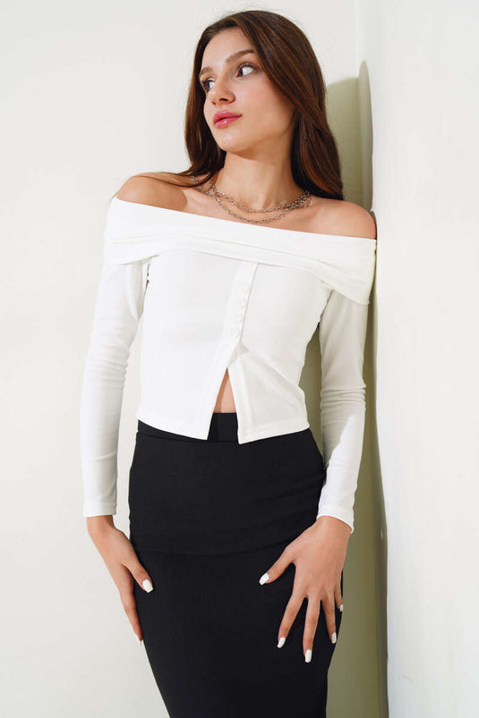Chemisier écru à encolure bateau et fente