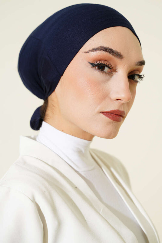 Kaymaz Silikonlu Bağlamalı Bone Lacivert