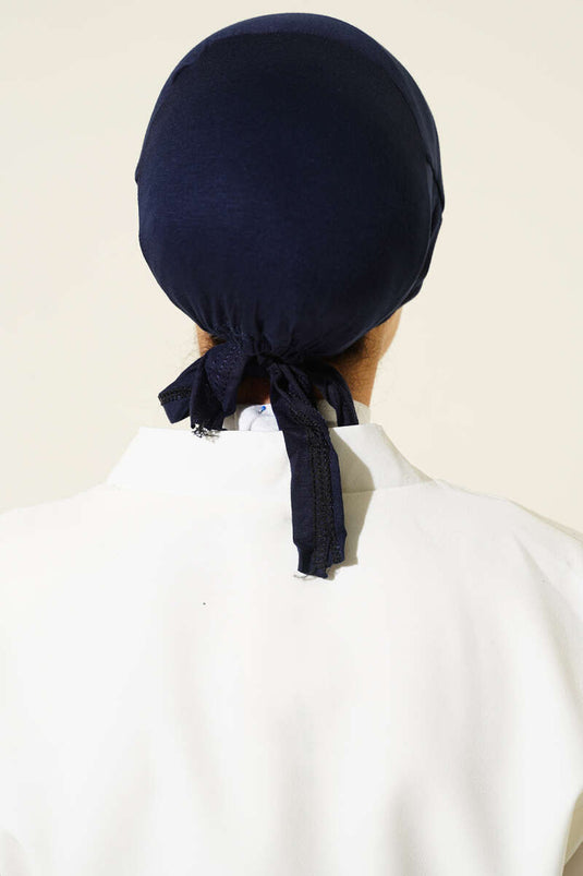 Kaymaz Silikonlu Bağlamalı Bone Lacivert