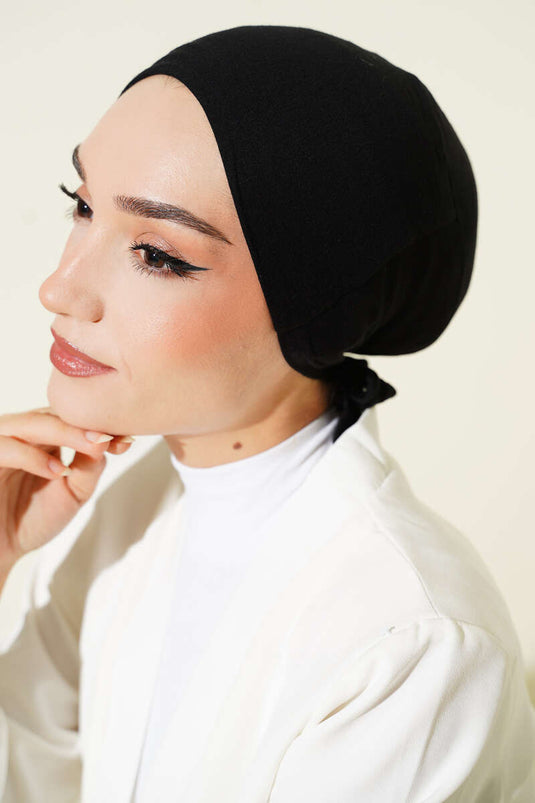 قبعة سباحة من السيليكون مانعة للانزلاق برباط، لون أسود