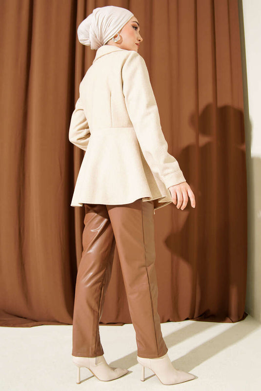 Chaqueta de cachemira con detalle de cinturón color café con leche