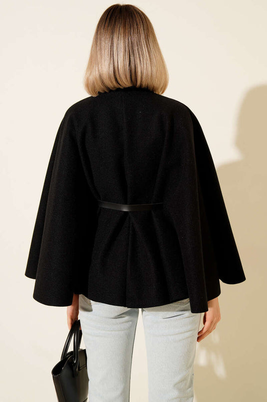 بونشو من الكشمير الأسود بتفاصيل حزام