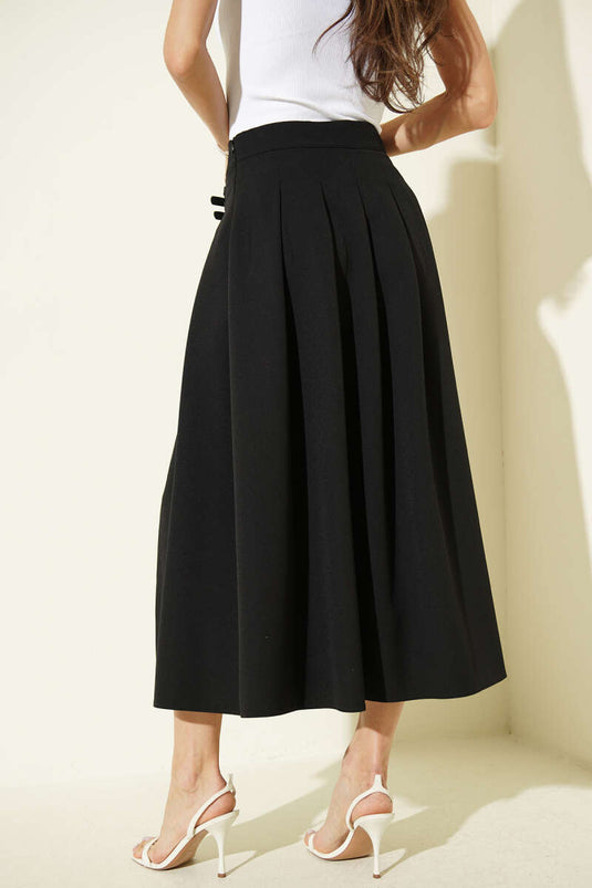 Kemer Detaylı Yırtmaçlı Midi Etek Siyah