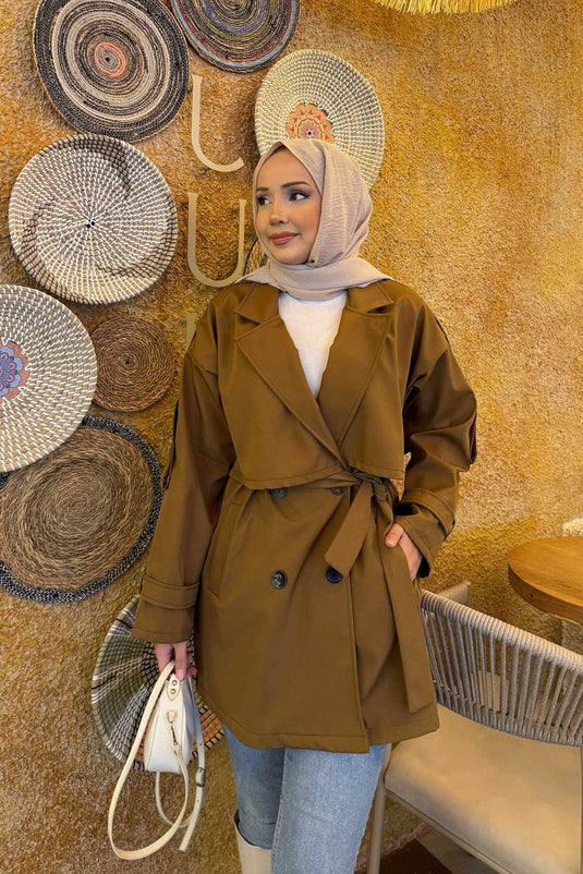 Trench-coat haut de gamme à épaulettes ceinturées et détaillées, couleur beige