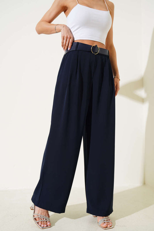 Pantalones casuales de pierna ancha con cinturón azul marino
