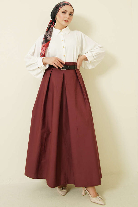 تنورة بوبلين واسعة بطيات مع حزام بلون خمري