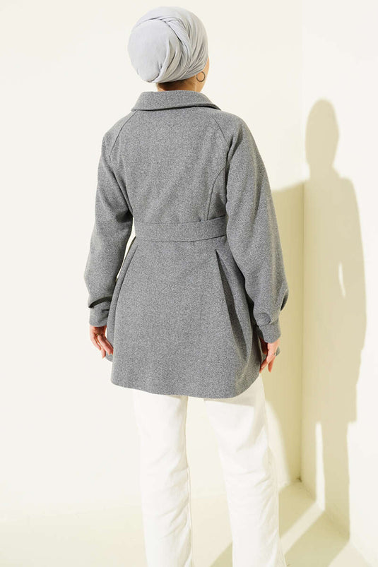 معطف قصير من الكاشيه بحزام بلون دخاني