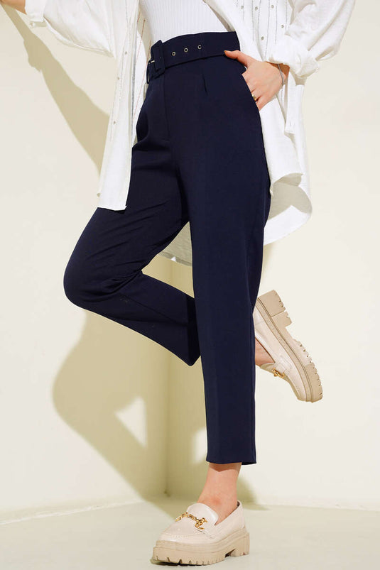 Kemerli Kopçalı Kumaş Pantolon Lacivert