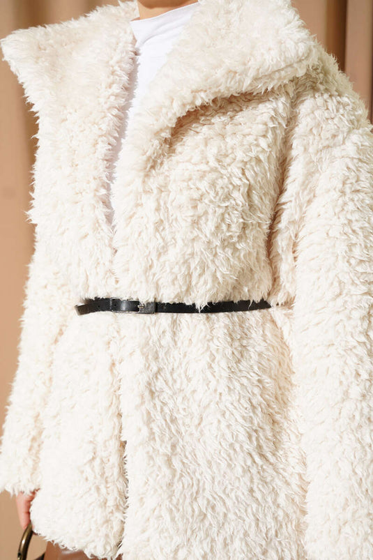 Manteau d'agneau ceinturé, écru