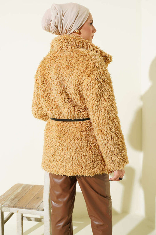 Manteau d'agneau ceinturé Latte