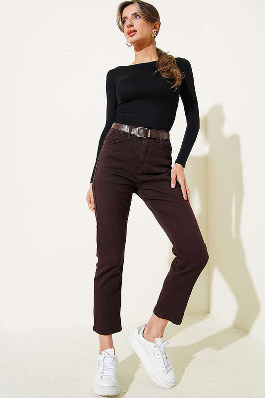 Mom Jeans with Belt Brown