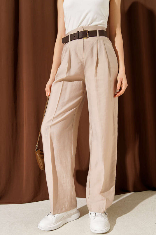 بنطال بجيه بحزام وقلم