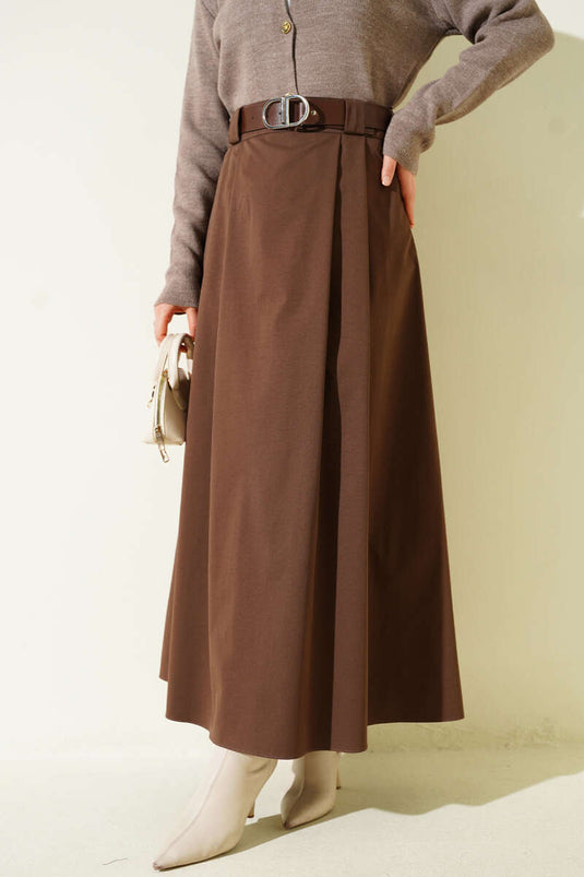 Gonna a pieghe svasata con cintura Marrone